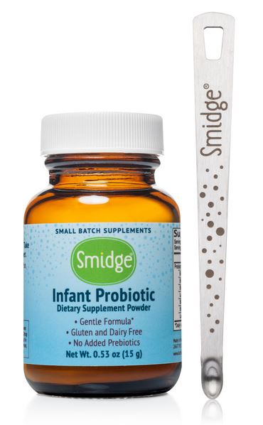 Smidge Infant Probiotic 2023 with spoon